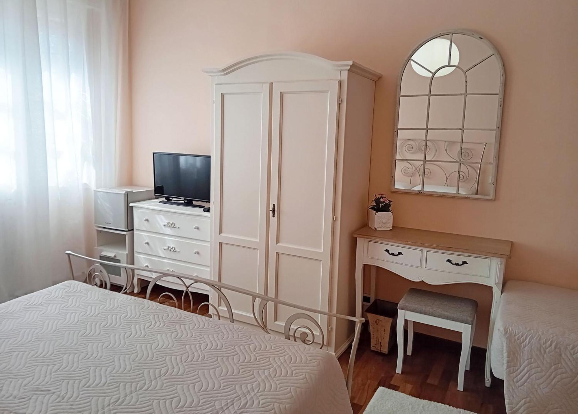 Villa Bruna Чезенатико Екстериор снимка